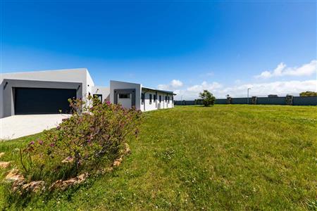 False - Vacant Land Sold in Le Grand Estate, George, Western Cape - M10368