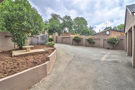 False - House For Sale in Randpark Ridge, Randburg, Gauteng - M125998