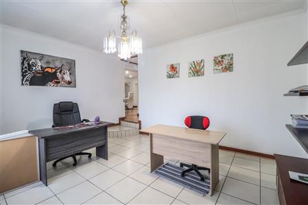 False - House For Sale in Randpark Ridge, Randburg, Gauteng - M125998