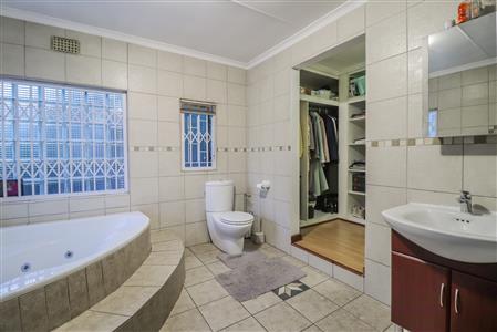 False - House For Sale in Randpark Ridge, Randburg, Gauteng - M125998