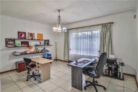 False - House For Sale in Randpark Ridge, Randburg, Gauteng - M125998