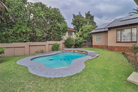 False - House For Sale in Randpark Ridge, Randburg, Gauteng - M125998
