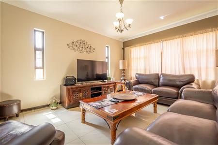 False - House For Sale in Featherview Estate, Homes Haven, Krugersdorp, Gauteng - M121529