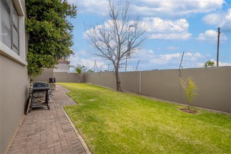False - House For Sale in Featherview Estate, Homes Haven, Krugersdorp, Gauteng - M121529