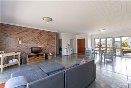 False - House For Sale in Struisbaai, Western Cape - M126116