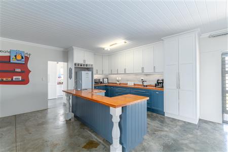 False - House For Sale in Struisbaai, Western Cape - M126116