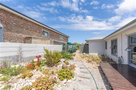 False - House For Sale in Struisbaai, Western Cape - M126116