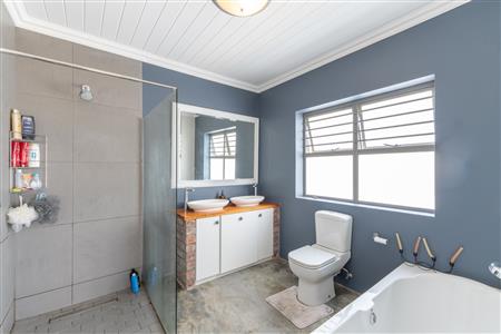 False - House For Sale in Struisbaai, Western Cape - M126116