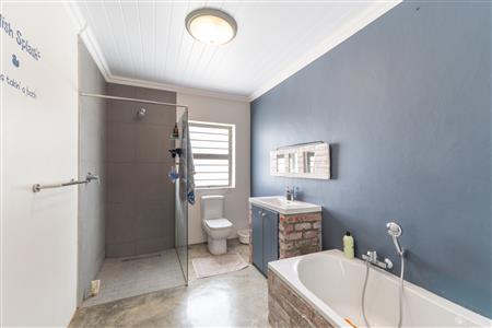 False - House For Sale in Struisbaai, Western Cape - M126116