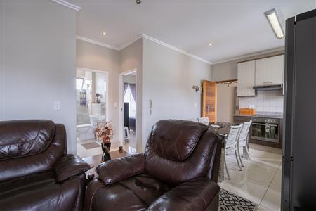 False - Apartment For Sale in Umhlanga Ridge, Umhlanga, KwaZulu Natal - M126101