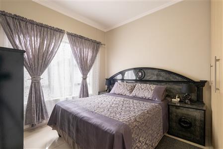 False - Apartment For Sale in Umhlanga Ridge, Umhlanga, KwaZulu Natal - M126101
