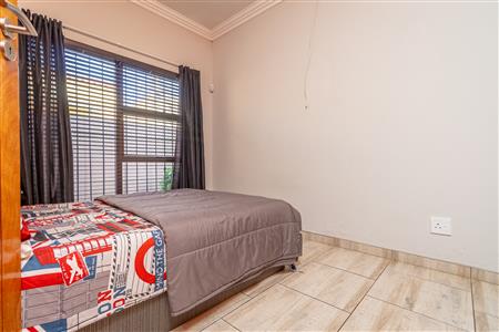 False - Townhouse For Sale in Monument, Krugersdorp, Gauteng - M126109