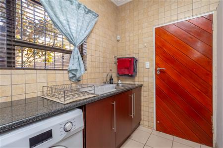False - Townhouse For Sale in Monument, Krugersdorp, Gauteng - M126109