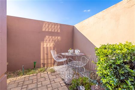 False - Townhouse For Sale in Monument, Krugersdorp, Gauteng - M126109