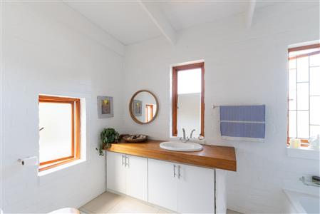 House Sold in McGregor, Western Cape - M126147