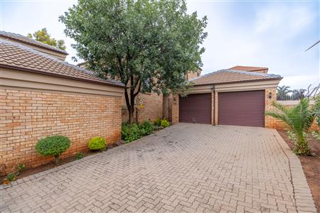 False - Townhouse Sold in Amorosa, Roodepoort, Gauteng - M126165