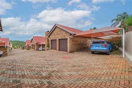 False - Townhouse For Sale in Rangeview, Krugersdorp, Gauteng - M126183