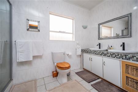 False - Townhouse For Sale in Rangeview, Krugersdorp, Gauteng - M126183