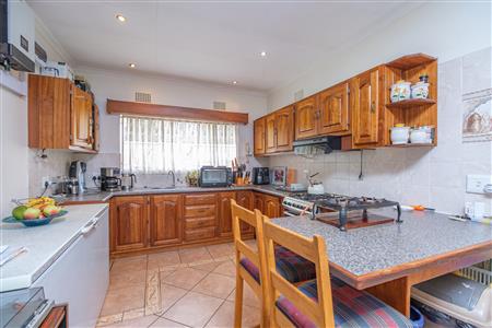 False - House For Sale in Florida Park, Roodepoort, Gauteng - M126217