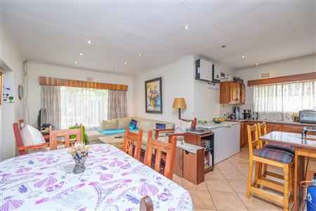 False - House For Sale in Florida Park, Roodepoort, Gauteng - M126217