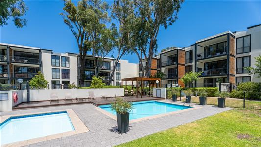 False - Apartment For Sale in Paardevlei, Somerset West, Western Cape - M126213