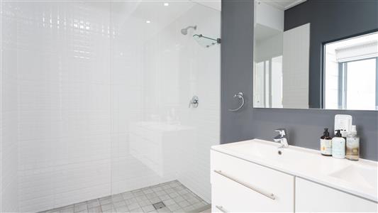 False - Apartment For Sale in Paardevlei, Somerset West, Western Cape - M126213