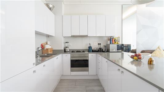 False - Apartment For Sale in Paardevlei, Somerset West, Western Cape - M126213