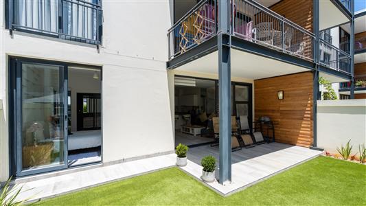 False - Apartment For Sale in Paardevlei, Somerset West, Western Cape - M126213