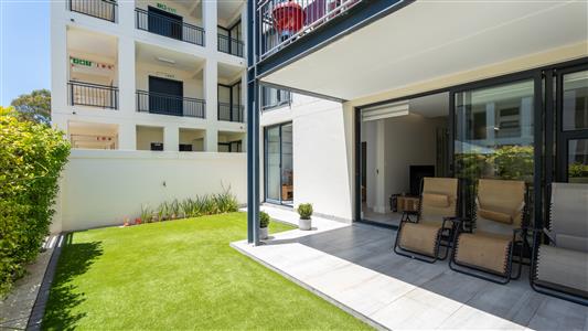 False - Apartment For Sale in Paardevlei, Somerset West, Western Cape - M126213