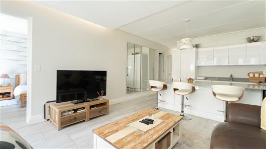 False - Apartment For Sale in Paardevlei, Somerset West, Western Cape - M126213