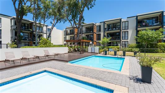 False - Apartment For Sale in Paardevlei, Somerset West, Western Cape - M126213