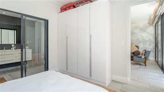 False - Apartment For Sale in Paardevlei, Somerset West, Western Cape - M126213