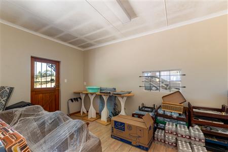 False - Farm For Sale in Riversdale Rural, Riversdale, Western Cape - M126214