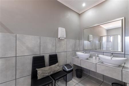 False - Farm For Sale in Riversdale Rural, Riversdale, Western Cape - M126214