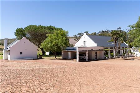 False - Farm For Sale in Riversdale Rural, Riversdale, Western Cape - M126214