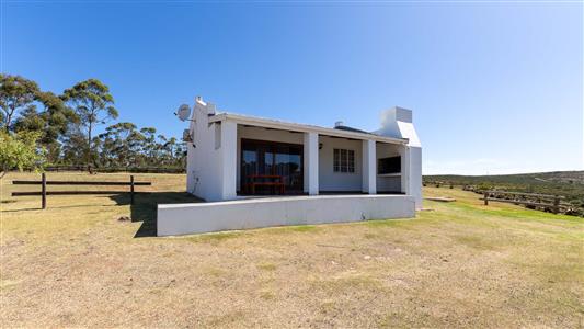 False - Farm For Sale in Riversdale Rural, Riversdale, Western Cape - M126214