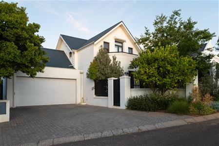False - House For Sale in Paradyskloof, Stellenbosch, Western Cape - M126238