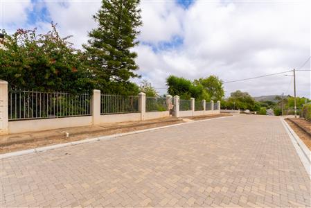 House For Sale in Napier, Western Cape - M126235