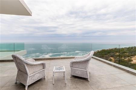 False - House Unavailable in Pinnacle Point Golf Estate, Mossel Bay, Western Cape - M118068