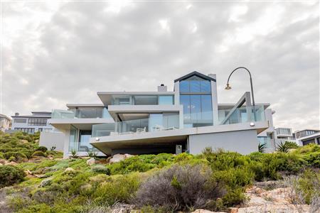 False - House Unavailable in Pinnacle Point Golf Estate, Mossel Bay, Western Cape - M118068