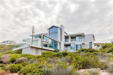 False - House Unavailable in Pinnacle Point Golf Estate, Mossel Bay, Western Cape - M118068