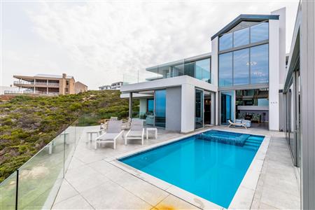 False - House Unavailable in Pinnacle Point Golf Estate, Mossel Bay, Western Cape - M118068