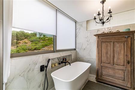 False - House Unavailable in Pinnacle Point Golf Estate, Mossel Bay, Western Cape - M118068