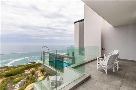 False - House Unavailable in Pinnacle Point Golf Estate, Mossel Bay, Western Cape - M118068