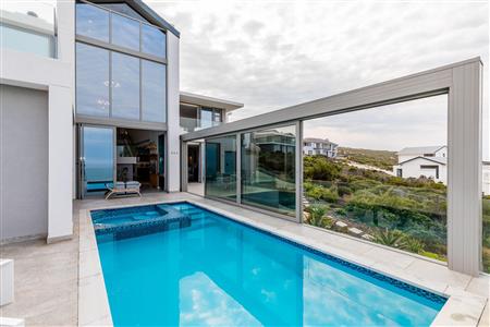 False - House Unavailable in Pinnacle Point Golf Estate, Mossel Bay, Western Cape - M118068