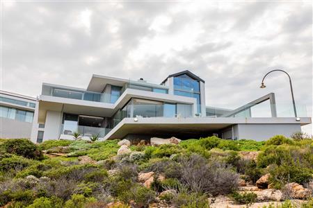 False - House Unavailable in Pinnacle Point Golf Estate, Mossel Bay, Western Cape - M118068