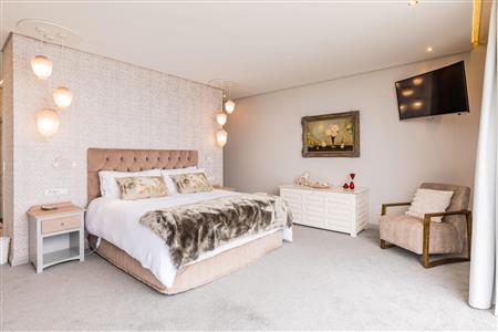 False - House Unavailable in Pinnacle Point Golf Estate, Mossel Bay, Western Cape - M118068