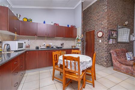 False - House For Sale in Overkruin, Heidelberg, Gauteng - M126266