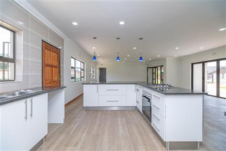 House For Sale in Heidelberg Central, Heidelberg, Gauteng - M126264