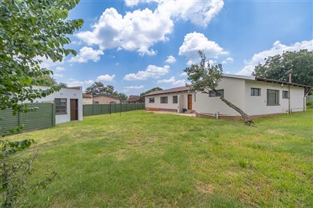 House For Sale in Heidelberg Central, Heidelberg, Gauteng - M126264